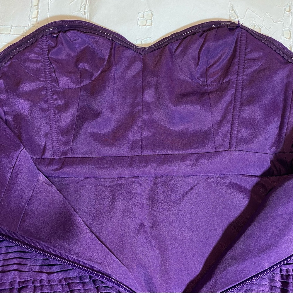 BCBGMaxAzria Strapless Sweetheart Neck FitFlare Tiered Purple Mini Dress Size 0 - Picture 4 of 9